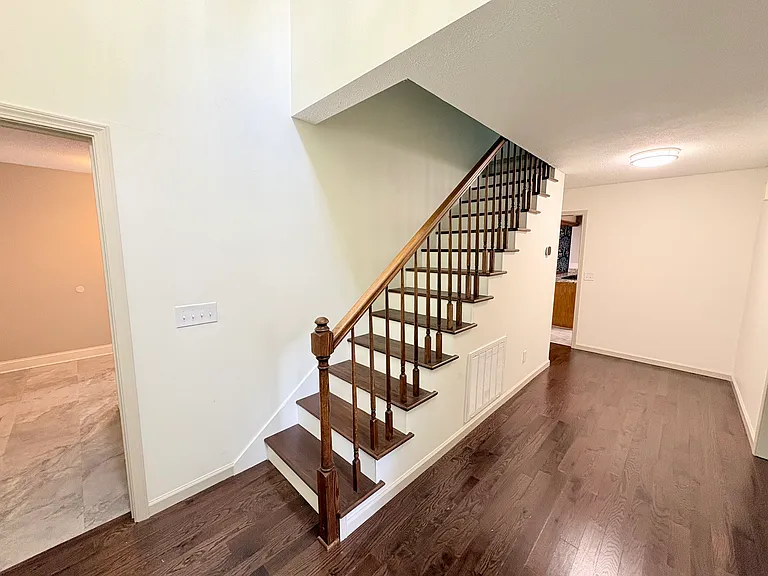 105 Shaftsbury Rd — Photo 6