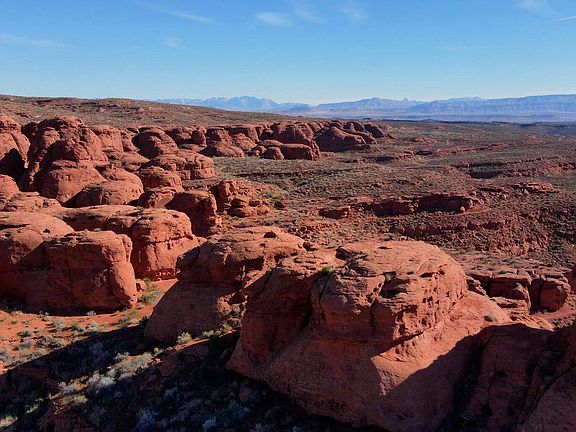 5th image of 101 E Colima Rd