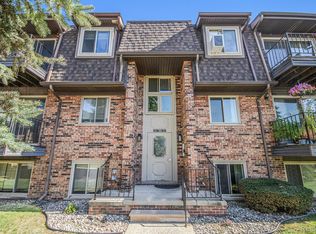 510 Riviera Dr #157, Saint Clair Shores, MI 48080