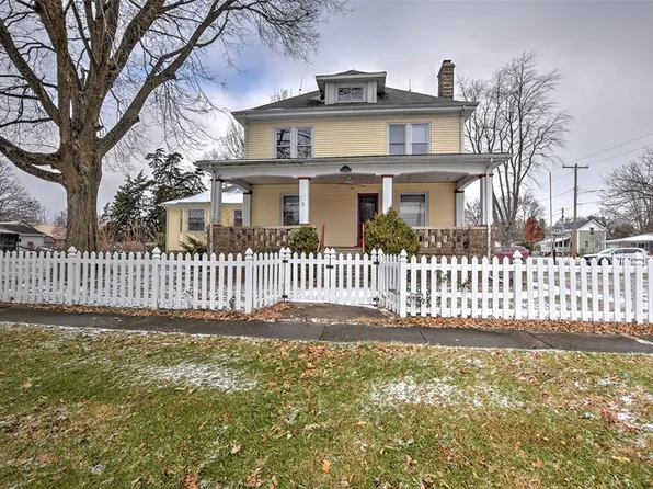 120 E Carter St, Cerro Gordo, IL 61818