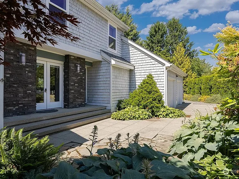 720 Van Dyk Rd — Photo 5
