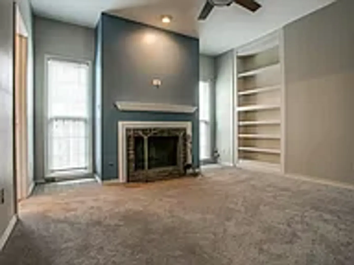Beautiful 3 Level Condo in North Oak Lawn! — Photo 3