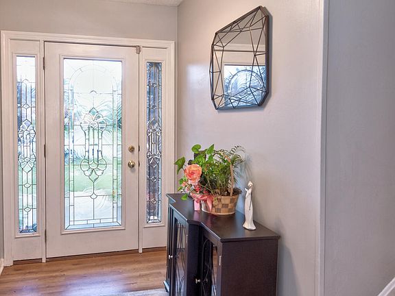 5th image of 4106 Manner Gate Dr
