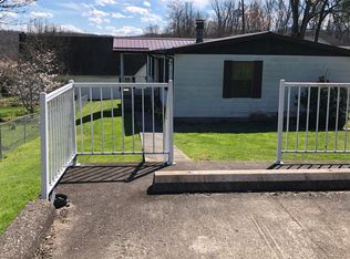 41 Hamilton Ave, Ansted, WV 25812