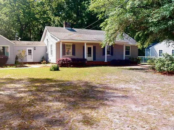 911 Prestwood Dr, Hartsville, SC 29550