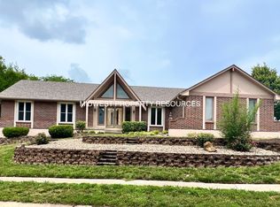 3901 NW Dogwood Ter, Blue Springs, MO 64015