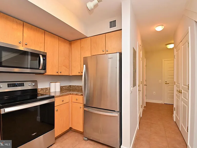 616 E St NW #449 — Photo 4