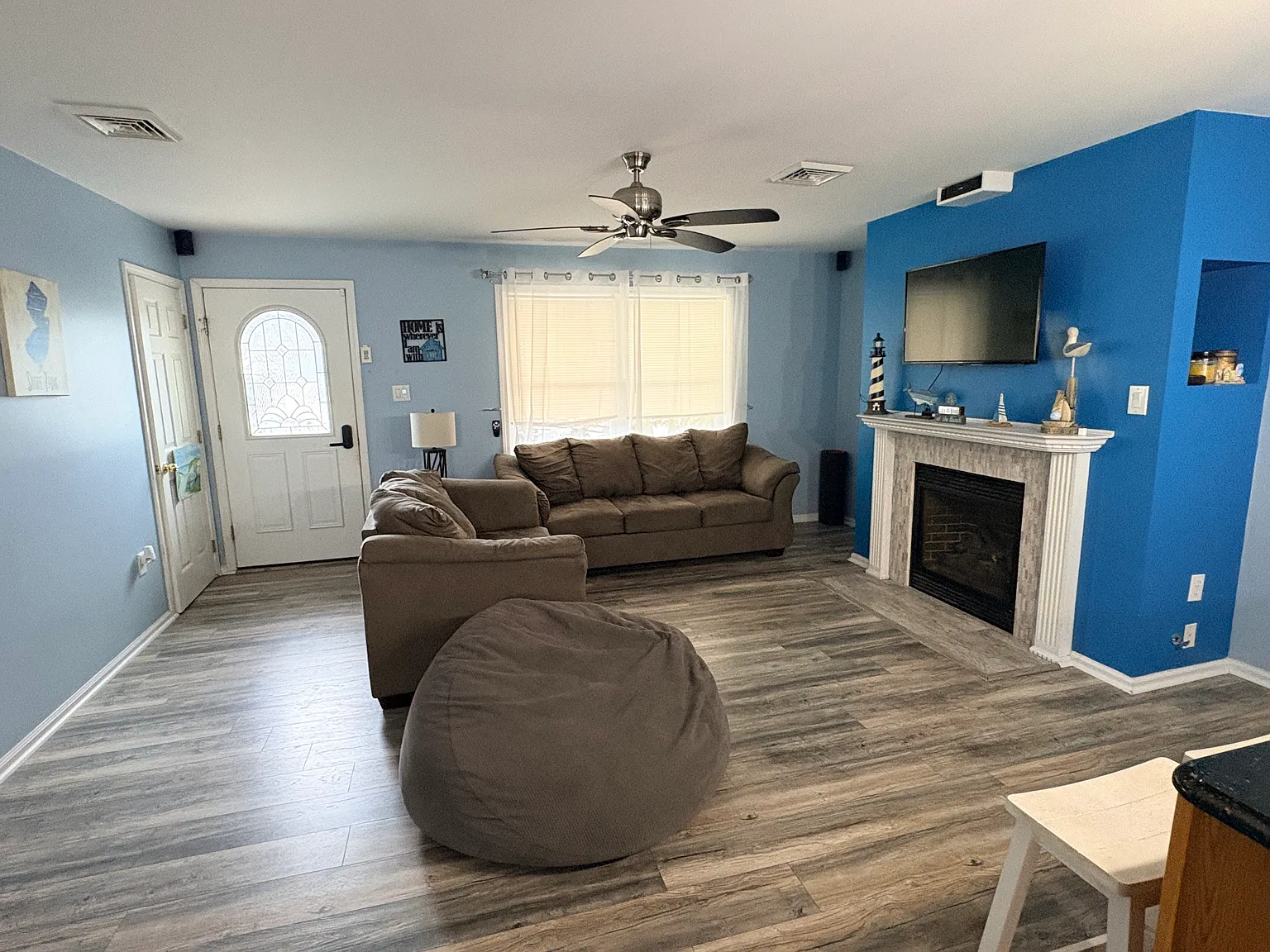 3 bed, 1408 sqft, $3,600 — Photo 4