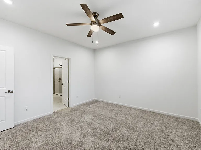 538 Penwell Dr — Photo 16