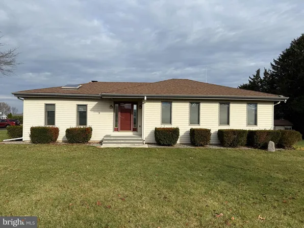 2 Crestridge Dr, Bridgeton, NJ 08302