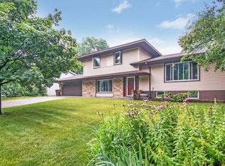 8070 Hemingway Ave S, Cottage Grove, MN 55016