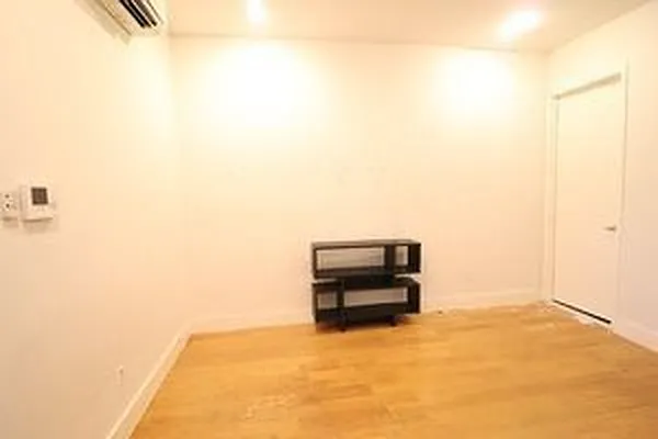 Rented by Rennit Inc. | media 3