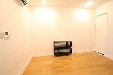 Rented by Rennit Inc.