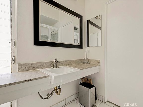 5th image of 10412 Reseda Blvd