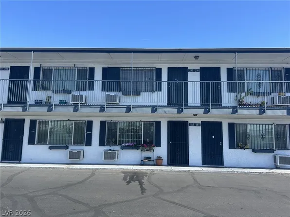 4600 University Center Dr APT 235, Las Vegas, NV 89119