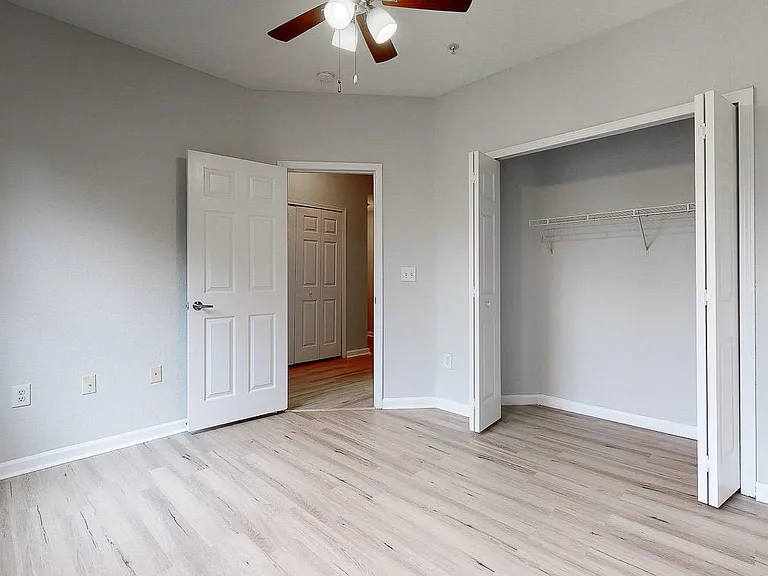 10075 Gate Pkwy N #505 — Photo 6