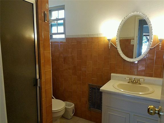 5th image of 316 Stewart Dr