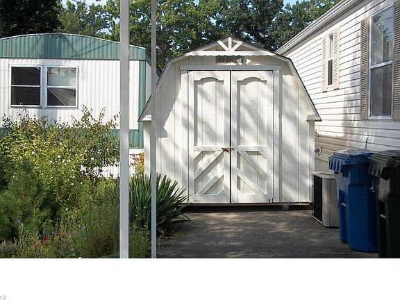 5th image of 102 Westwoods