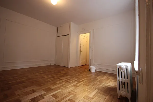 Rented by Aether Property Group | media 22