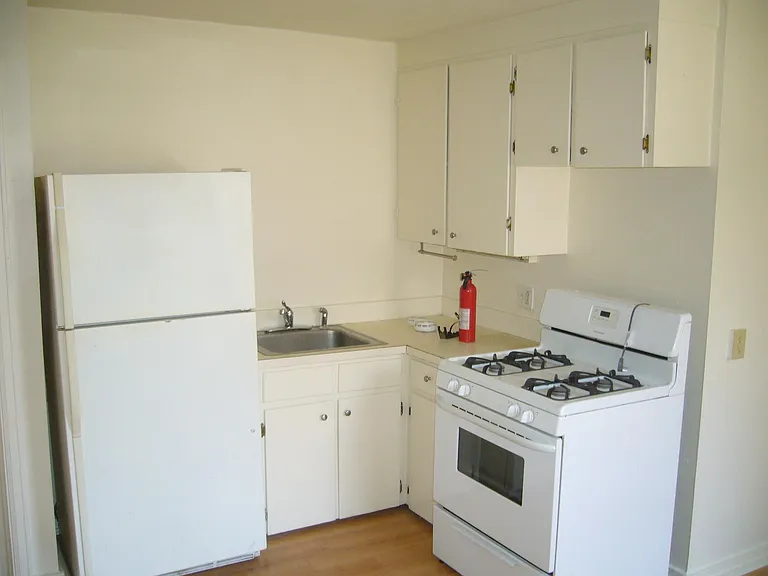 73 Monroe St #1 — Photo 10