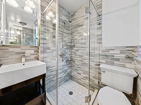 5th image of 240 E 29th St APT 2