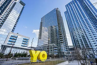 Sold by Avenue Sotheby's International Realty