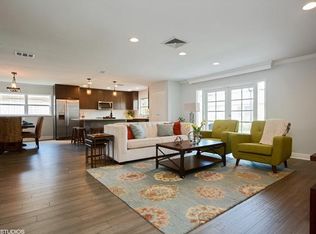 1271 Woodridge Ave, Naples, FL 34103