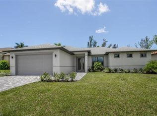 2216 SW 17th Ave, Cape Coral, FL 33991