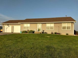 6895 Limousine Rd, Gibbon, NE 68840