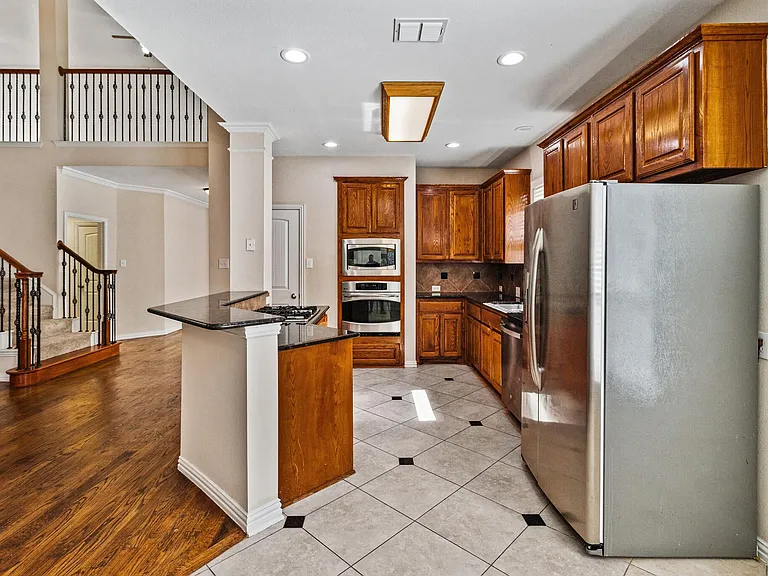 4908 Rushden Rd — Photo 3