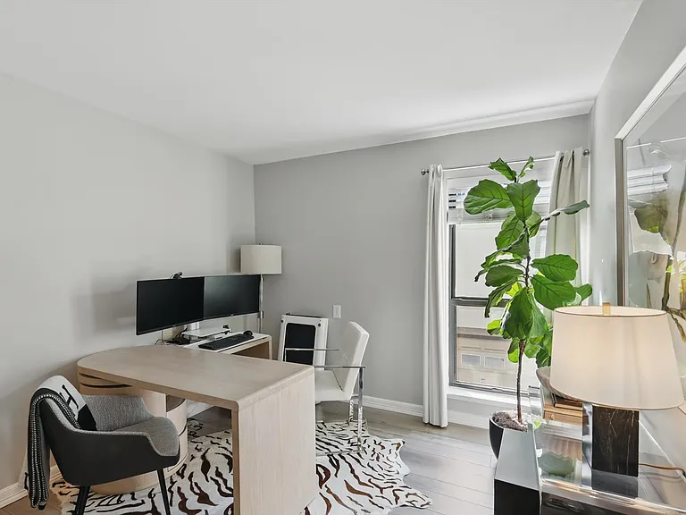 4310 Bowser Ave #109 — Photo 17