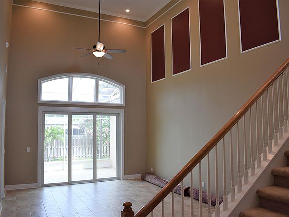3rd image of 506 Siena Ct