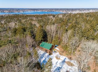 137 Crest Ave, Boothbay Harbor, ME 04538