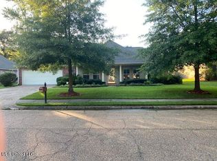 106 Stonebridge Ln, Clinton, MS 39056