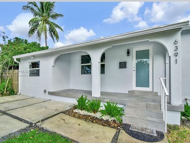 1st image of 6391 SW 39th St