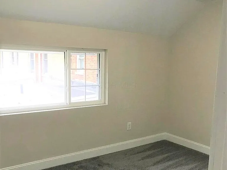 1594 N 4th St — Photo 13