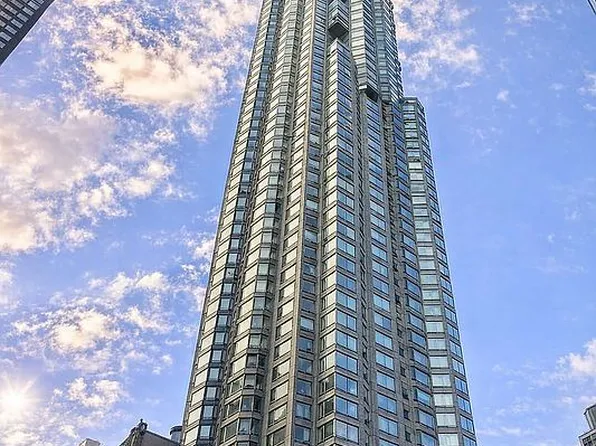 301 W 57th St APT 8E, New York, NY 10019