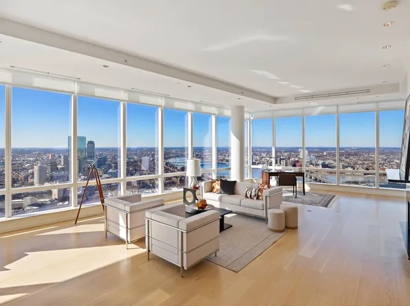 1 Franklin St #Penthouse 3a, Boston, MA 02110
