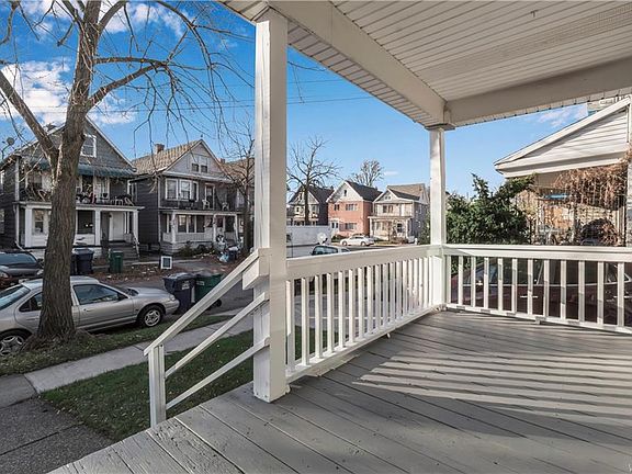 2nd image of 439 Dearborn St