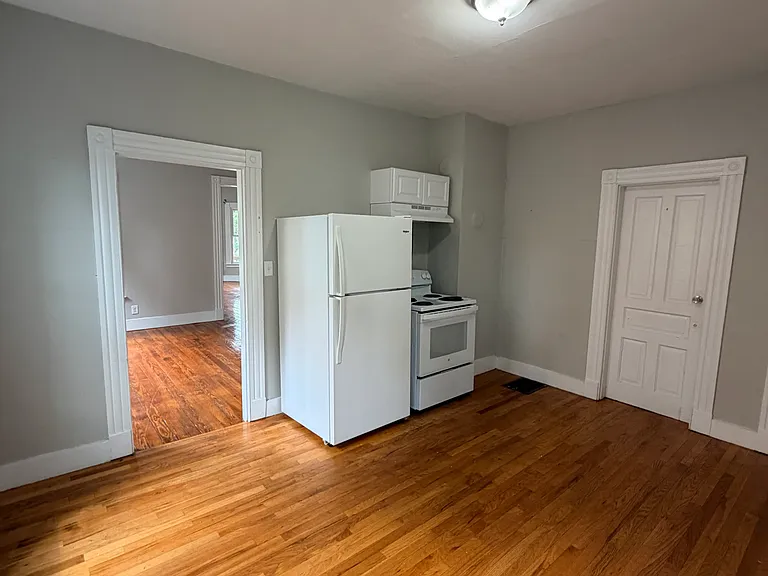 211 Alden Ave #1 — Photo 6