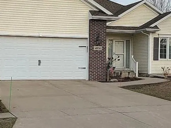 4826 Addison Dr, Cedar Falls, IA 50613