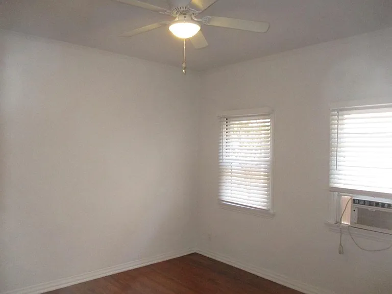 1105 Mound Ave #7 — Photo 11