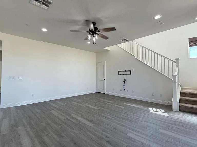 1317 Alpine Ave — Photo 3
