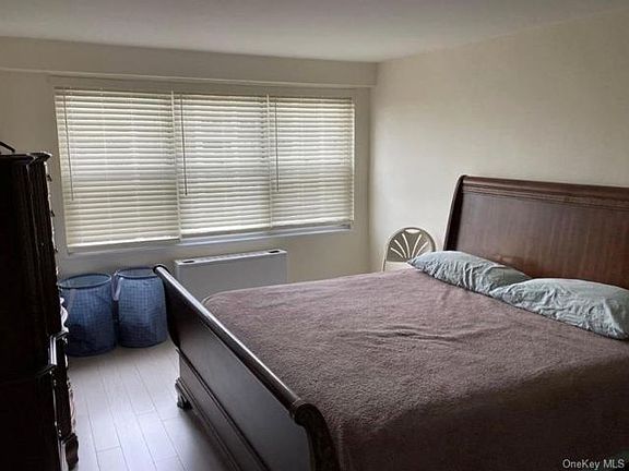 5th image of 1785 215th St APT 15J