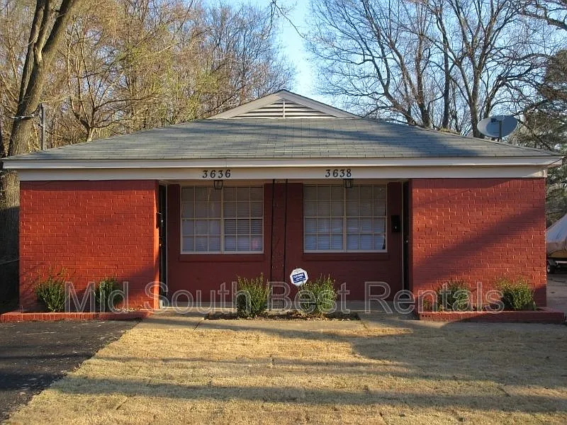 3636 Faxon Ave