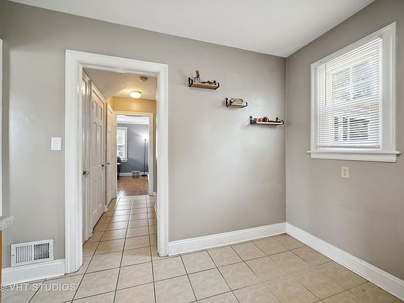 5th image of 882 South St