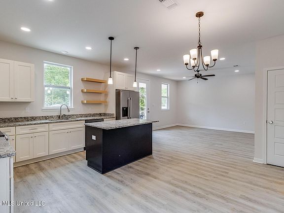 3rd image of 8713 Barnacle Blvd