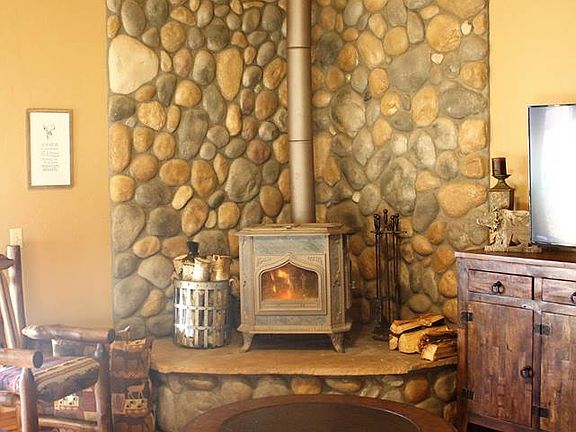 Wood burning stove