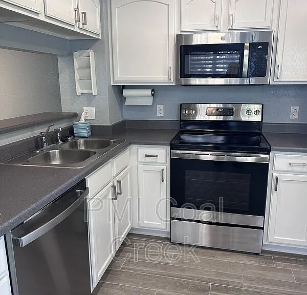 13900 Lake Song Ln #L3 — Photo 8