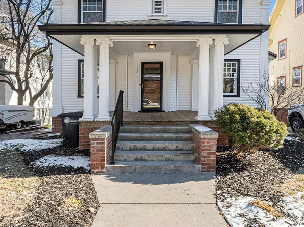 125 N 38th Ave, Omaha, NE 68131